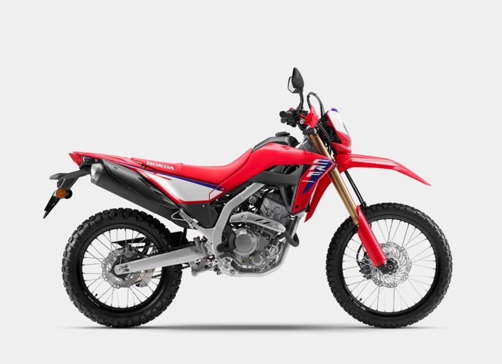 Photo of Jago Taklukkan Medan On Road maupun Off Road, PT. AHM Perbaharui Desain dan Fitur New CRF250 Series   