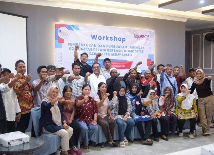 Photo of Petani 11 Desa di Mempawah Bersatu Membentuk Jaring PEDAS