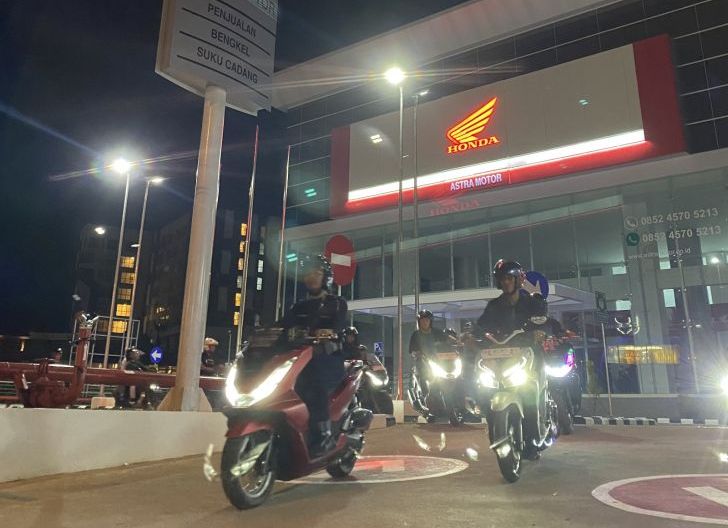 Photo of Nocturnal Riding, Kebersamaan Astra Motor Kalbar dan Paguyuban HWBC di Semarakkan Event IWAPI Kalbar 