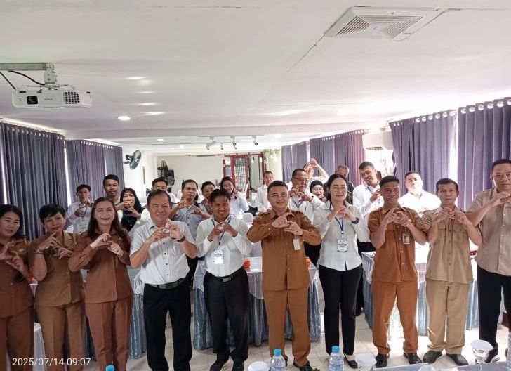 Photo of Bupati Bengkayang Dorong Peningkatan Kapasitas Usaha Koperasi