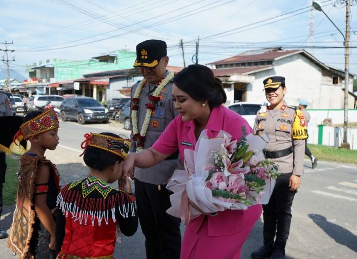 Photo of Tongkat Komando Beralih, AKBP Syahirul Awab Resmi Jabat Kapolres Bengkayang