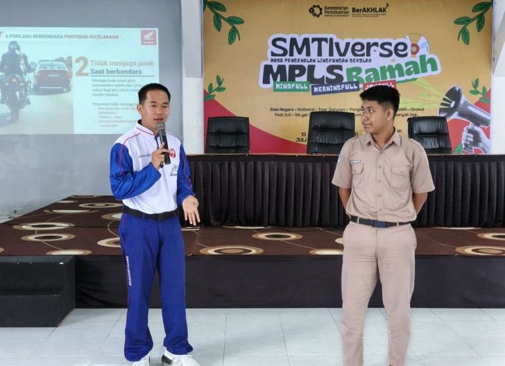 Photo of Seminar Safety Riding Astra Motor Kalbar Gaungkan Semangat Cari Aman