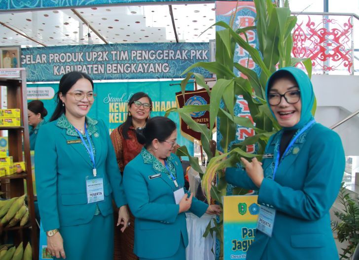 Photo of PKK Bengkayang Pamerkan 