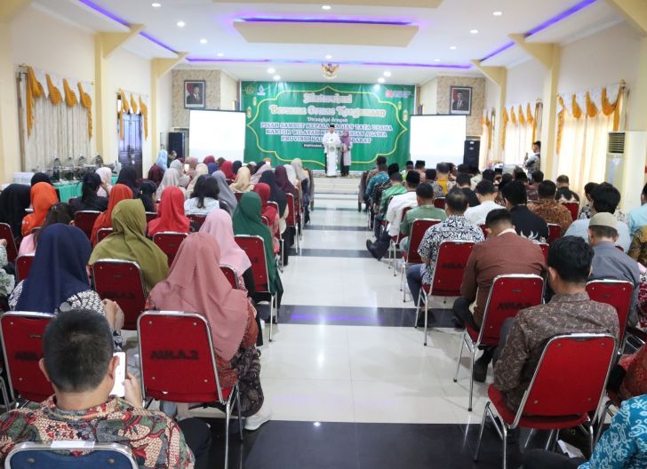 Photo of Suasana Haru saat Pisah Sambut Kepala Bagian Tata Usaha Kanwil Kemenag Kalbar