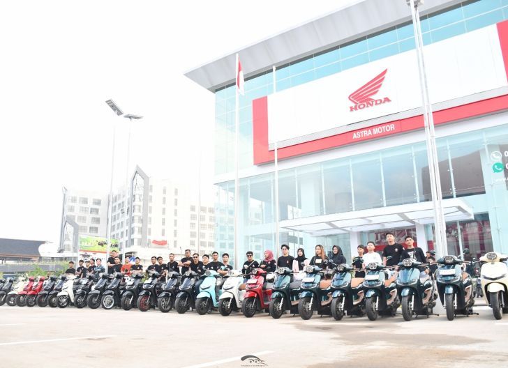 Photo of Astra Motor Kalimantan Barat Bagikan Tips Aman Berkendara Berkelompok untuk Komunitas Honda
