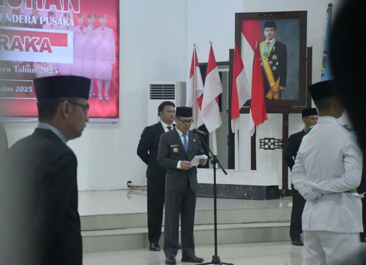 Photo of Siap Betugas, Bupati Romi Wijaya Kukuhkan 28 Anggota Paskibraka Kayong Utara