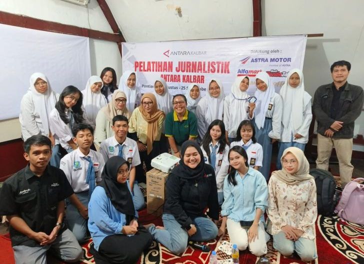 Photo of Kolaborasi dengan Perum LKBN ANTARA Biro, Astra Motor Kalbar Turut Dukung Pelatihan Jurnalistik