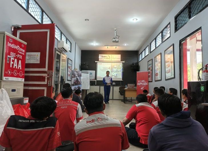 Photo of Astra Motor Kalbar Gelar Edukasi Safety Riding Corporate bagi Telkom Akses Pontianak