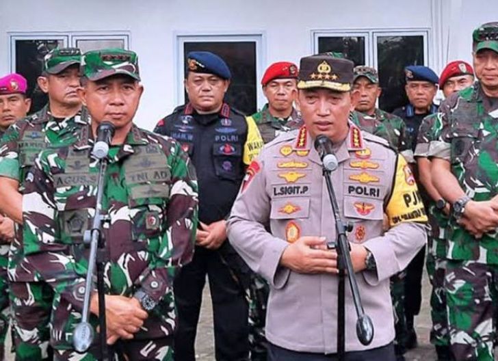 Photo of Aparat TNI-Polri Kompak Redam Potensi Kerusuhan dan Penjarahan