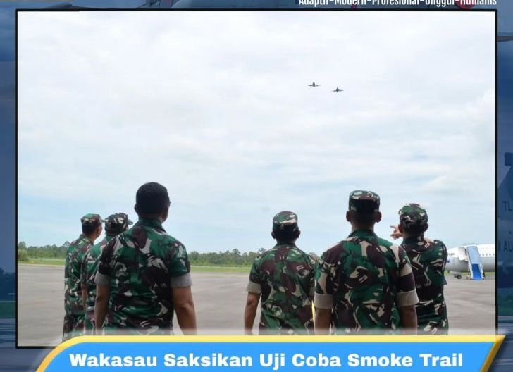 Photo of Wakasau Saksikan Uji Coba Smoke Trail Pesawat Hawk di Lanud Supadio