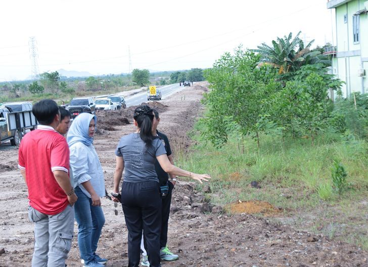 Photo of Pemkot Singkawang Lanjutkan Pembangunan Akses Jalan Bandara