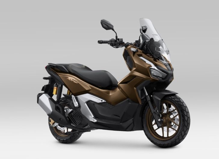 Photo of Pertahankan Identitasnya sebagai Skutik Penjelajah dengan Desain Adventure Look Berkesan Bagah, New Honda ADV160 Pilihan Utama Masyarakat Indonesia 