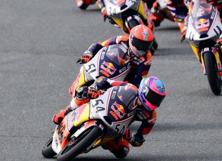 Photo of Kunci Posisi Runner Up Red Bull MotoGP Rookies Cup, Pembalap Binaan Astra Honda Berpeluang Lolos ke MotoGP