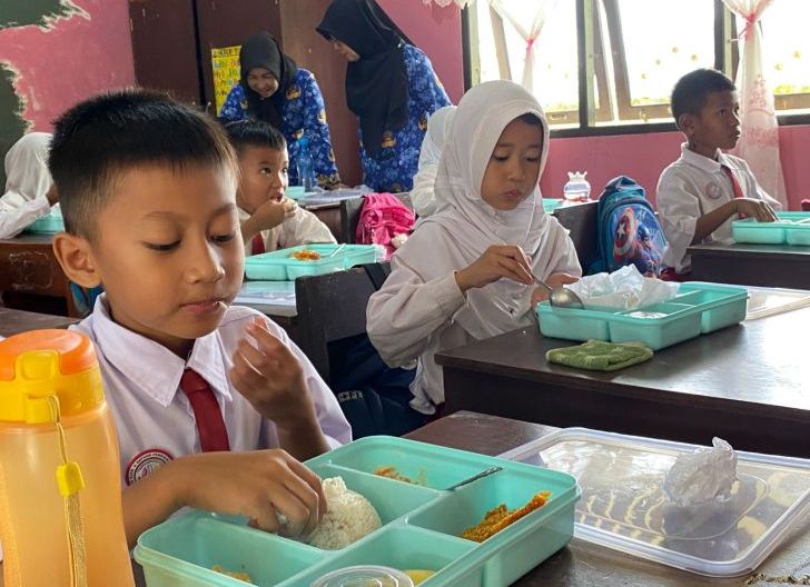 Photo of SMPN 3 Singkawang Pastikan Program MBG Berjalan Baik dan Aman Konsumsi