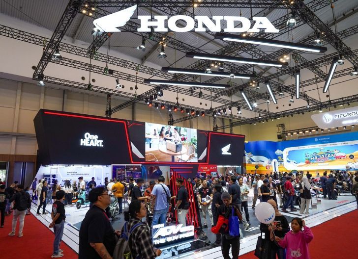 Photo of Usung Semangat Satu Hati, Booth AHM di Arena IMOS Diserbu Konsumen Loyal 