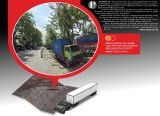 Photo of Warga Desak Pemkot Tertibkan Trailer Container Parkir di Bahu Jalan Kom Yos Sudarso