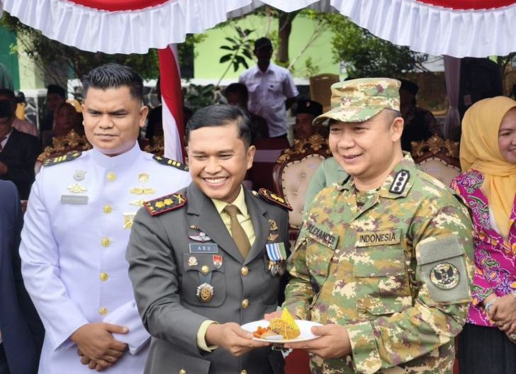 Photo of Bupati Hadiri Acara Peringatan HUT TNI ke-80 di Ketapang