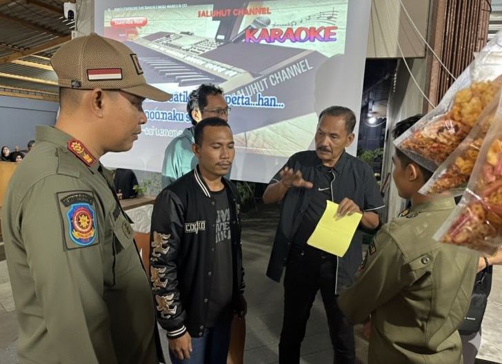 Photo of Satpol PP Pontianak Ingatkan Sejumlah Kafe Soal Aturan Kebisingan