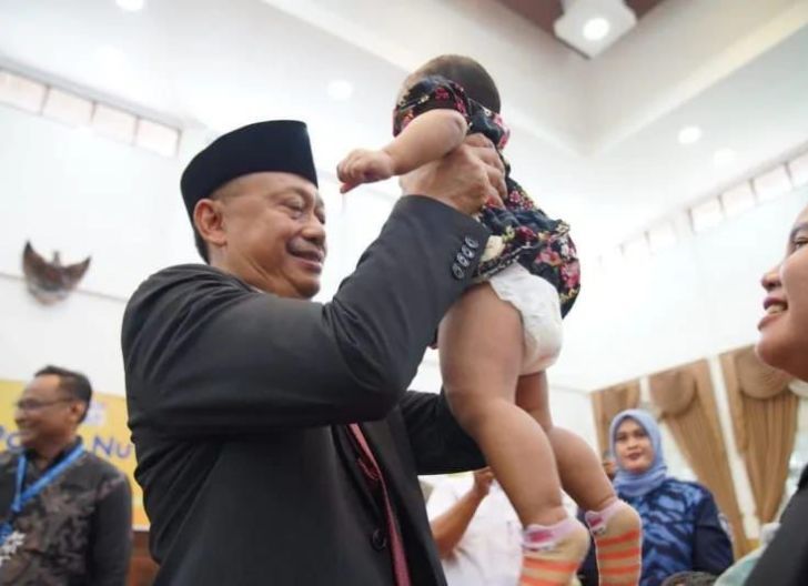 Photo of Tekan Campak, Pemkot Pontianak Perluas Cakupan Imunisasi Anak
