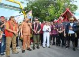 Photo of Alex Lepas Pawai Budaya di Rangkaian PSBD 2025