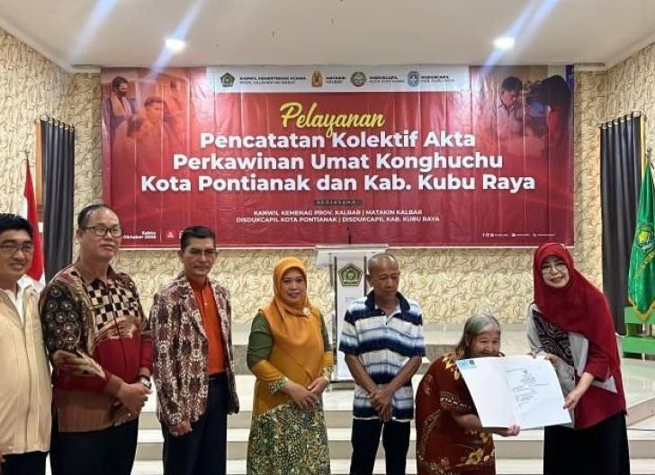 Photo of Disdukcapil Pontianak Fasilitasi Pencatatan Perkawinan Umat Khonghucu