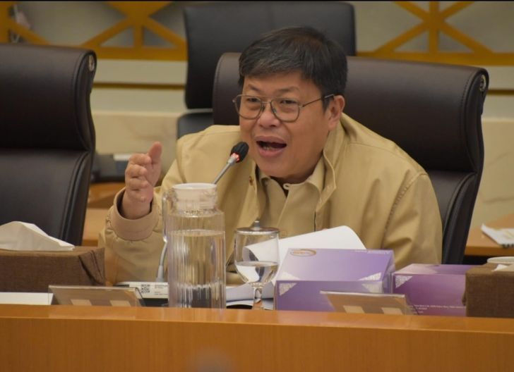 Photo of Dukung Pencabutan PKKPRL, Komisi IV DPR: Reklamasi Ancam Eksistensi Pulau Pari dan Bebani Warga