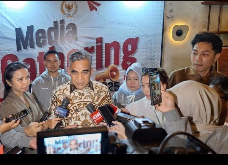 Photo of Ahmad Muzani : MPR Siap Dikritik dan Terima Masukan Wartawan Demi Persatuan Bangsa dan Negara Photo of Ahmad Muzani : MPR Siap Dikritik dan Terima Masukan Wartawan Demi Persatuan Bangsa dan Negara