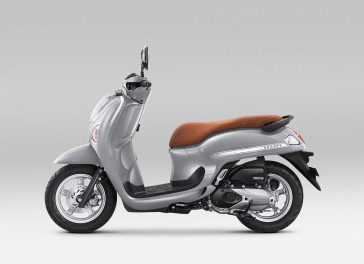 Photo of Warna-warna Baru yang Semakin Stylish, Ini Dia Sang SKutik Unik dan Fahionable: New Honda Scoopy 2025 