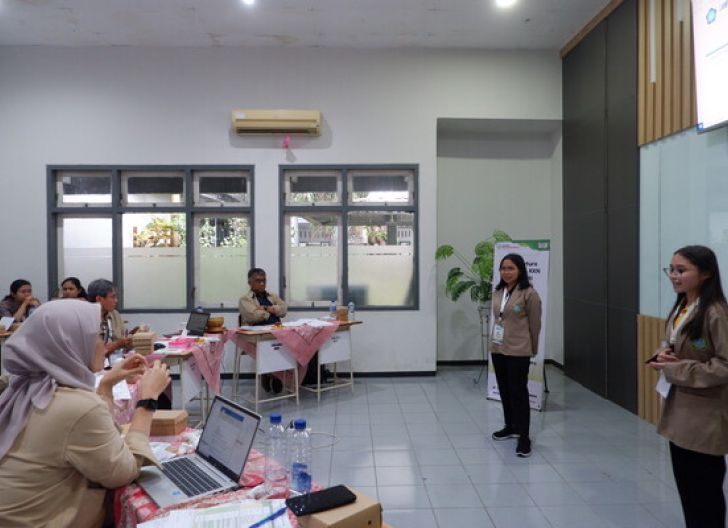 Photo of KKN Tematik Satu Hati, Yayasan AHM Turut Perkuat Karya Nyata Mahasiswa di Desa Binaan 