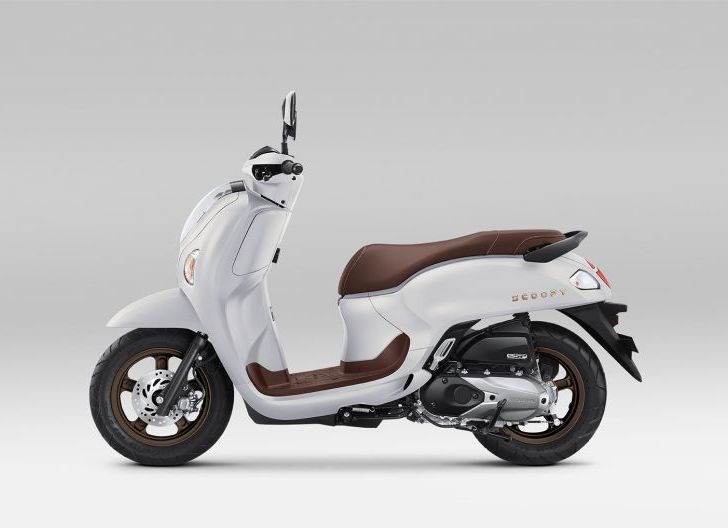 Photo of Warna Terbaru Sang Skutik fashionable, Semakin Stylish untuk Pengemar New Honda Scoopy  