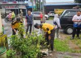 Photo of Kerja Bakti dan Gotong Royong di Singkawang Selatan, Antisipasi Banjir dan Tingkatkan Kepedulian Lingkungan