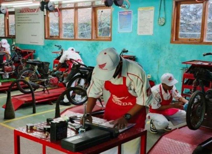 Photo of Festival Vokasi Satu Hati 2025 Wujud Komitmen AHM dalam Berkontribusi pada Dunia Pendidikan 