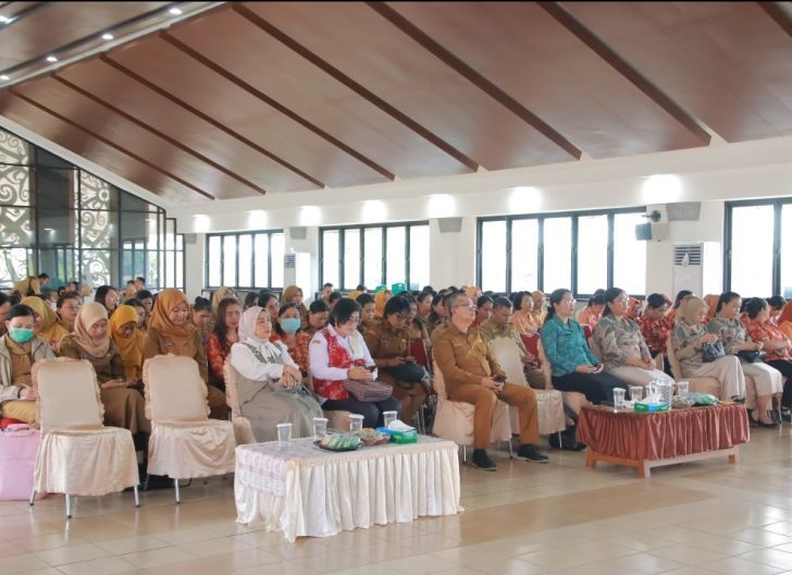 Photo of Seminar Perempuan Berdaya, Pemkab Perkuat Perlindungan dan Pemberdayaan Perempuan