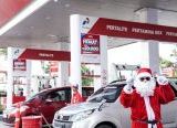 Photo of Pertamina Patra Niaga Hadirkan Sinterklas di SPBU Pertamina Manado, Pelanggan Rasakan Natal yang Berbeda