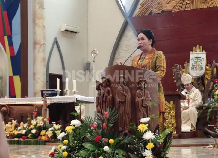 Photo of Wabup Sanggau Hadiri Perayaan Puncak 100 Tahun Paroki Katedral