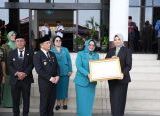 Photo of Windy Raih Penghargaan Gubernur Kalbar, Konsisten Perjuangkan Kesetaraan