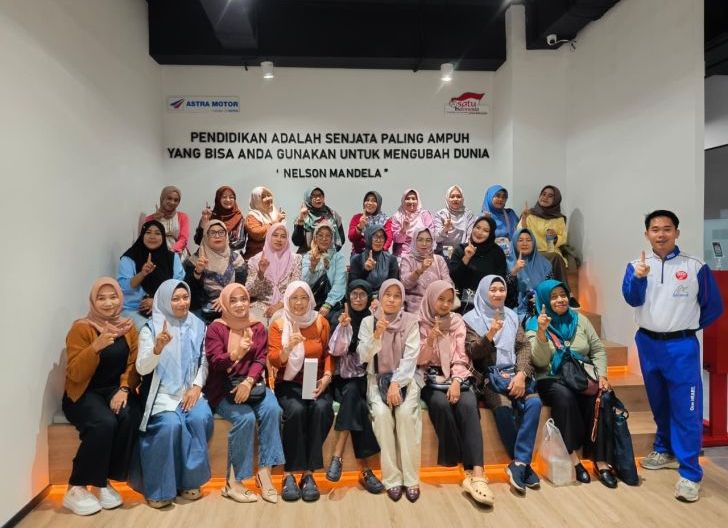 Photo of Guru PAUD Pontianak Siap jdi Duta Keselamatan Berkendara di Jalan Raya Usai Ikuti Seminar Safety Riding Astra Motor Kalbar 