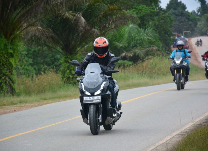Photo of Astra Motor Kalbar Berikan Resolusi Cari Aman Bersama di Tahun 2026 dengan Safety Riding Education