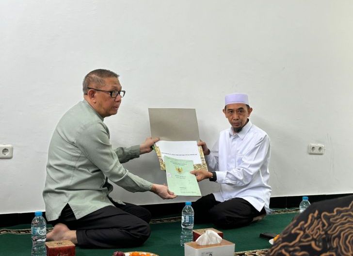 Photo of Pesantren Labbaik Terima Wakaf Lahan Tambahan dari Sutarmidji