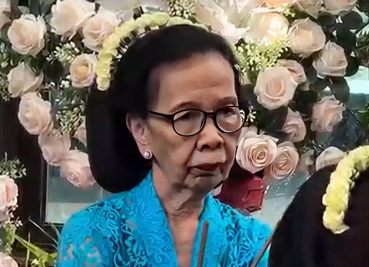 Photo of Merrywati Peruba, Peserta Bersuai 83 Tahun Berkompetisi dengan 1.700 Orang di Event Pasanggiri Angklung Satu Hati dari AHM