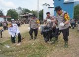Photo of Polres Kapuas Hulu Pimpin Aksi Kolaboratif Gerakan Indonesia ASRI di Danau Sentarum