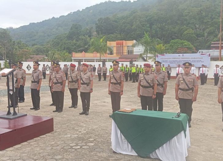 Photo of Polres Kayong Utara Gelar Sertijab Sejumlah PJU