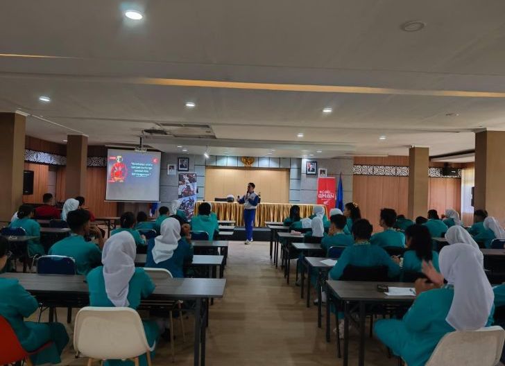 Photo of Gemuruh Siswa SMKN 5 Pontianak jadi Duta Cari Aman Bersama Seminar Safety Riding Astra Motor Kalbar 