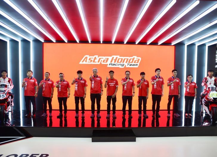 Photo of Dukungan One Heart dan Satu Hati, Pembalap Binaan AHM Melaju di MotoGP 2026 