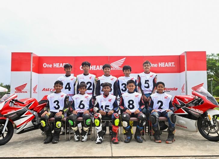 Photo of 10 Pembalap Muda Terpilih di Astra Honda Racing School 2026 Siap Mengaspal di Lintasan Dunia  