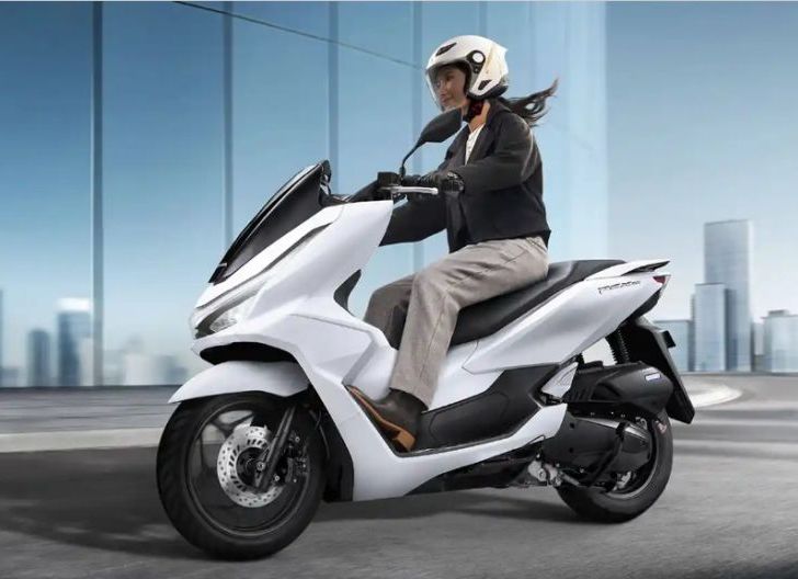 Photo of Makin Stylish! New Honda PCX160 Tampil dengan Deretan Warna Kekinian