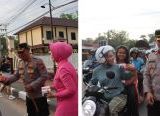 Photo of Polres Sanggau Berbagi Takjil, Perkuat Silaturahmi Lewat Aksi Sosial