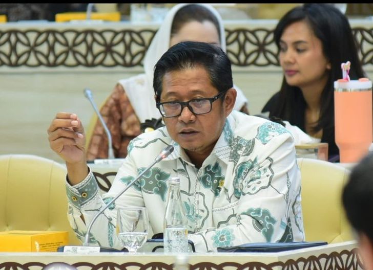 Photo of Komisi V DPR: Pemberian THR dan Bonus bagi Ojol Harus Dilakukan Transparan