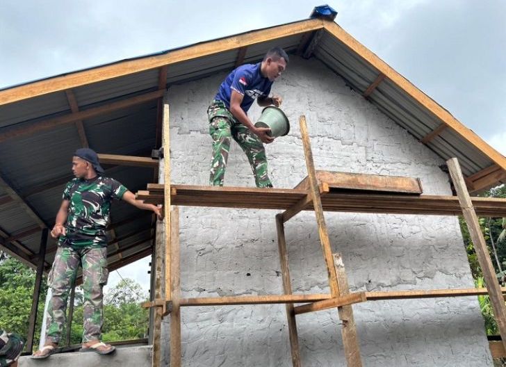 Photo of Menyulam Asa di Tanah Selangkut Raya, Jalan Pulang Membangun Harapan, TMMD Reguler ke-127 Kodim 1203/Ketapang Berikan Makna Kemanunggalan TNI-Rakyat
