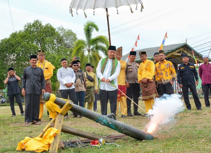 Photo of Bupati Hadiri Buka Puasa Bersama Ikkramat di Keraton Matan, Tegaskan Komitmen Jaga Warisan Budaya